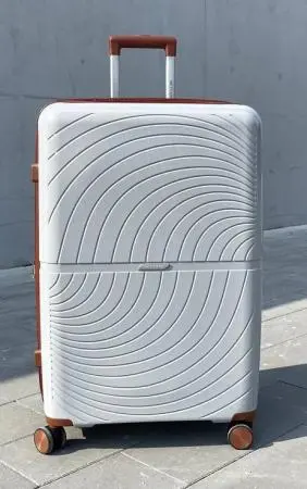 Чемодан SkyCase серый М средний с расширением Чемодан SkyCase серый М средний с расширением
