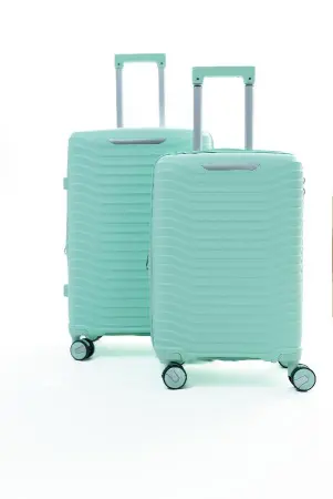Чемодан MyBag мятный М средний Чемодан MyBag мятный М средний