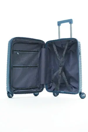 Чемодан MyBag голубой М средний с расширением Чемодан MyBag голубой М средний с расширением