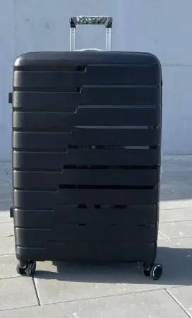 Чемодан Bizon H003 черный L большой без расширения