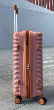 Чемодан MyBag Combo розовый М средний с расширением Чемодан MyBag Combo розовый М средний с расширением