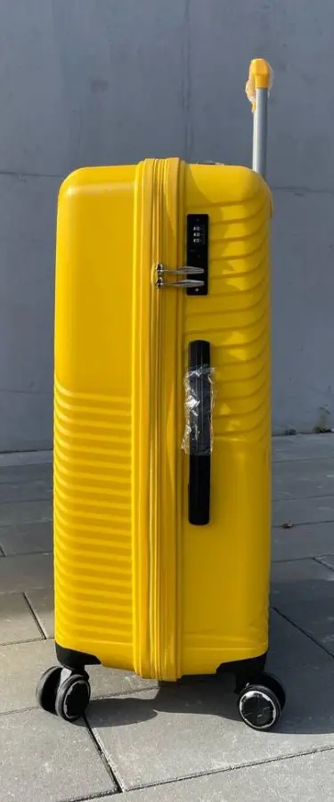 Чемодан Bizon H005 желтый S ручная кладь без расширения