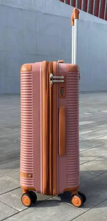 Чемодан MyBag Combo розовый М средний с расширением Чемодан MyBag Combo розовый М средний с расширением
