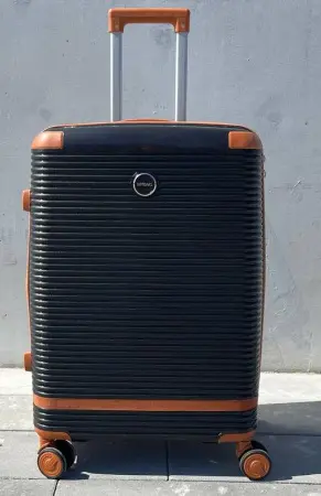 Чемодан MyBag Combo черный S ручная кладь с расширением Чемодан MyBag Combo черный S ручная кладь с расширением