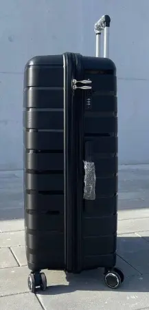 Чемодан Bizon H003 черный М средний без расширения Чемодан Bizon H003 черный М средний без расширения