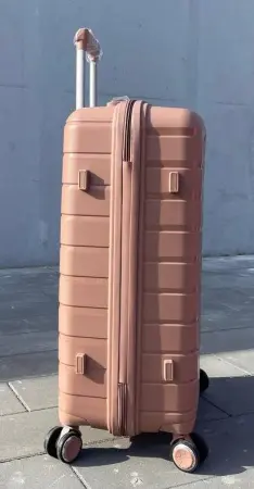 Чемодан Bizon H003 пудровый S (маленький) без расширения