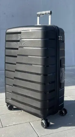 Чемодан Bizon H003 черный S (маленький) без расширения Чемодан Bizon H003 черный S (маленький) без расширения