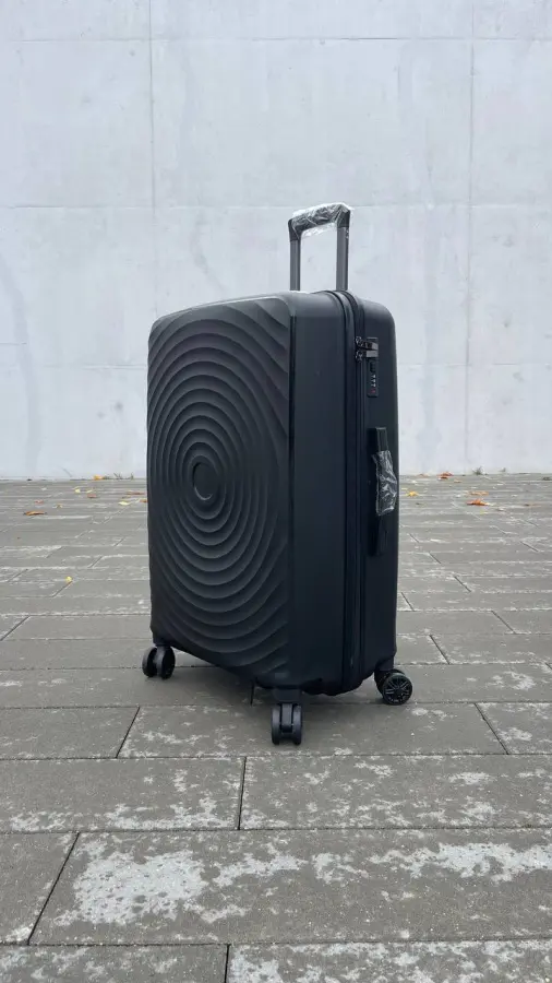 Чемодан Bizon H10 черный средний М без расширения Чемодан Bizon H10 черный средний М без расширения