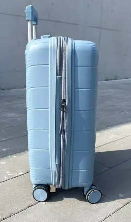 Чемодан Freedom NW голубой S маленький с расширением