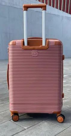 Чемодан MyBag Combo розовый М средний с расширением Чемодан MyBag Combo розовый М средний с расширением