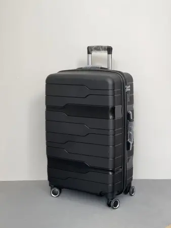 Чемодан Bizon H002 черный М средний без расширения Чемодан Bizon H002 черный М средний без расширения