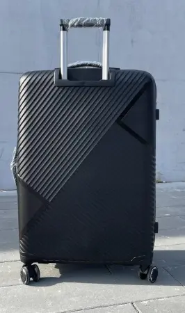 Чемодан Bizon H005 черный L большой без расширения