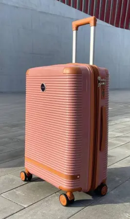 Чемодан MyBag Combo розовый М средний с расширением Чемодан MyBag Combo розовый М средний с расширением