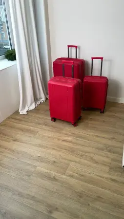 Чемодан Mironpan Classic красный М средний Чемодан Mironpan Classic красный М средний