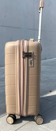 Чемодан Freedom NW бежевый S маленький с расширением