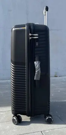 Чемодан Bizon H005 черный L большой без расширения