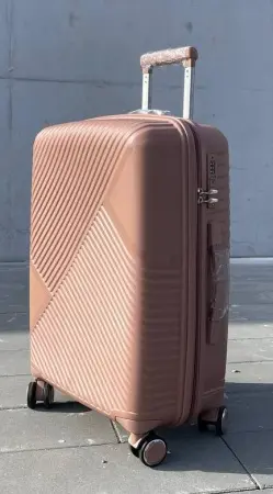 Чемодан Bizon H005 пудровый L большой без расширения