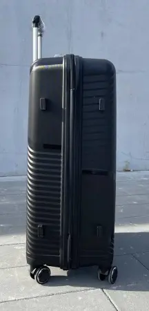 Чемодан Bizon H005 черный L большой без расширения