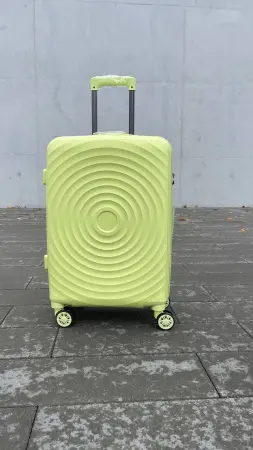 Чемодан Bizon H10 салатовый S ручная кладь без расширения