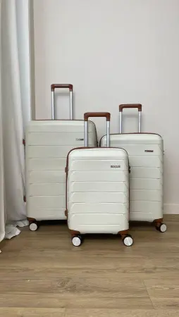 Чемодан Mironpan Paradise Mini молочный М cредний Чемодан Mironpan Paradise Mini молочный М cредний