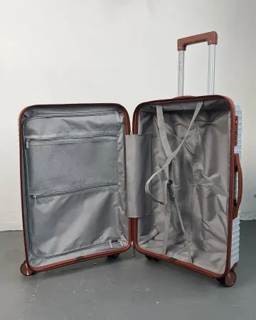 Чемодан MyBag Urban светло-серый М средний без расширения Чемодан MyBag Urban светло-серый М средний без расширения