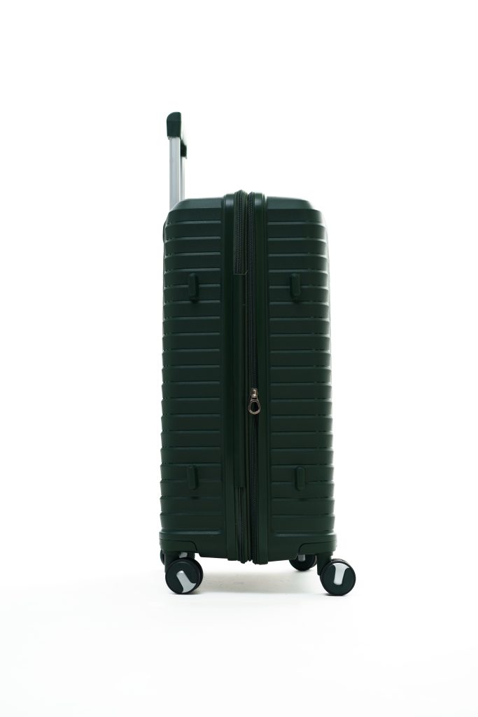 Чемодан Mybag темно-зелёный, вид слева с поднятой выдвижной ручкой