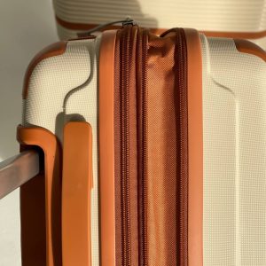 Чемодан MyBag Combo молочный, L (большой) – Миниатюра 3 Чемодан Mybag Combo молочный, изображение расширения крупным планом